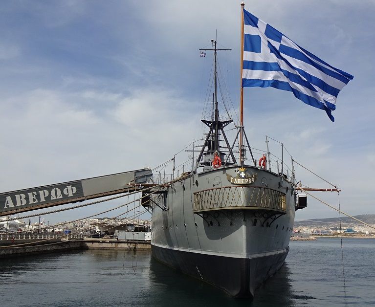 ギリシャ海軍の誇り 戦艦アヴェロフ に乗ってみよう ギリシャ Lineトラベルjp 旅行ガイド