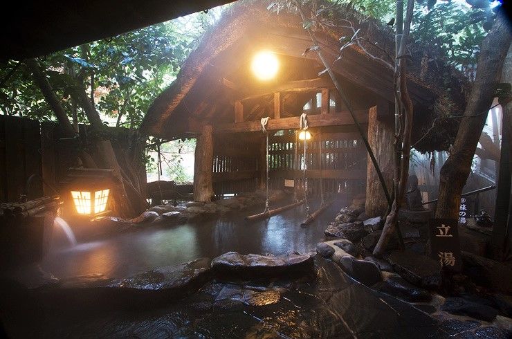 約1 5ｍもの深さの立湯が凄い 熊本 黒川温泉 いこい旅館 熊本県 Lineトラベルjp 旅行ガイド