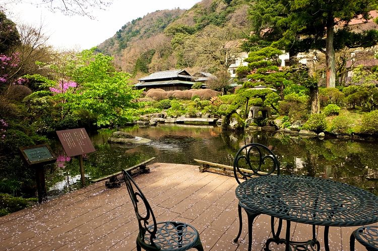 箱根湯本温泉に約一万坪の庭園 吉池旅館は美食と自家源泉の名宿 神奈川県 Lineトラベルjp 旅行ガイド