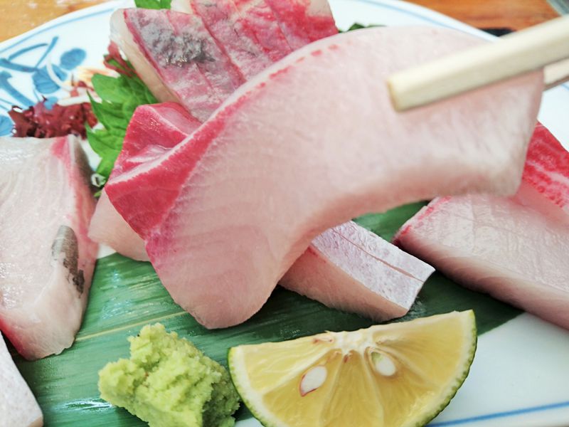 うまい魚は徳島で 漁協食堂うずしお すだちぶり 刺身定食は絶品 徳島県 Lineトラベルjp 旅行ガイド