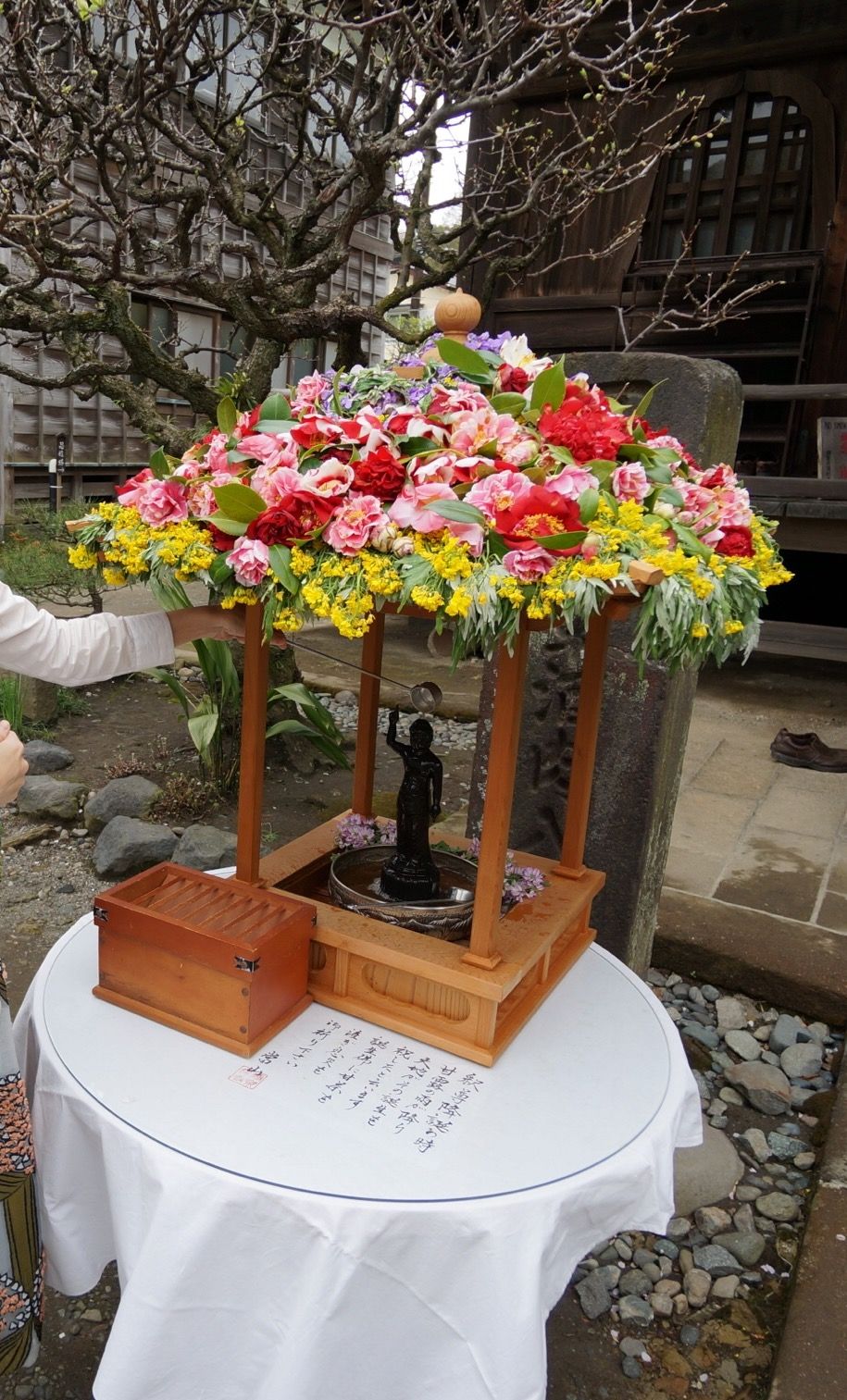 4月8日はシャカタン 鎌倉でお釈迦様の誕生日を祝おう 神奈川県 Lineトラベルjp 旅行ガイド