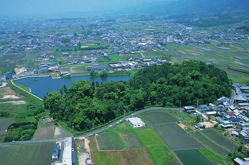 日本の夜明けだ 邪馬台国のロマンを求めて奈良 オオヤマト古墳群を歩こう 奈良県 Lineトラベルjp 旅行ガイド