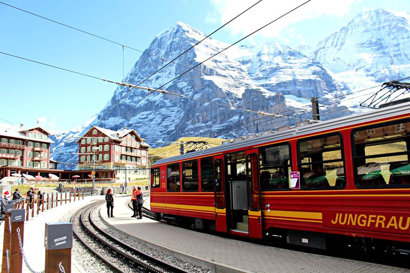 スイス旅行のおすすめプランは 費用やベストシーズン 安い時期 スポット情報などを解説 Lineトラベルjp 旅行ガイド