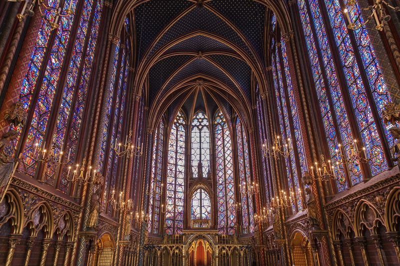パリで最も美しいステンドグラス サントシャペル教会 見所ガイド フランス Lineトラベルjp 旅行ガイド
