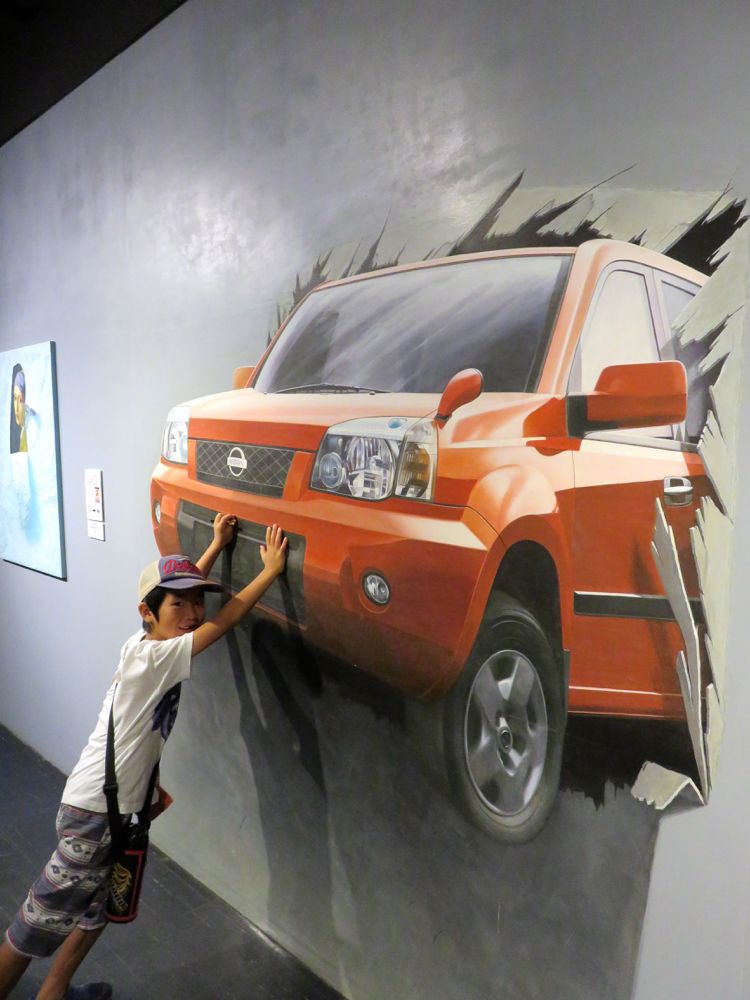 Sns映え抜群 上富良野トリックアート美術館 でオモシロ写真を 北海道 Lineトラベルjp 旅行ガイド