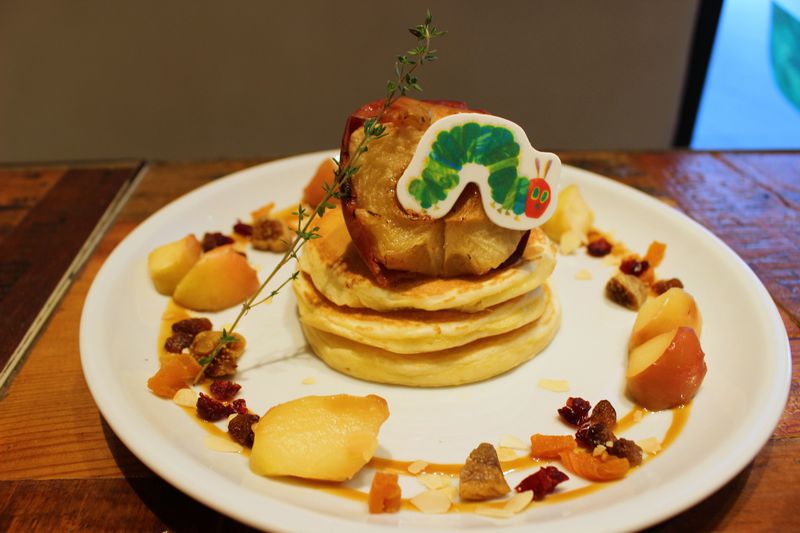 はらぺこあおむしパンケーキがキュンかわ 中野 J S Pancake Cafe 東京都 Lineトラベルjp 旅行ガイド