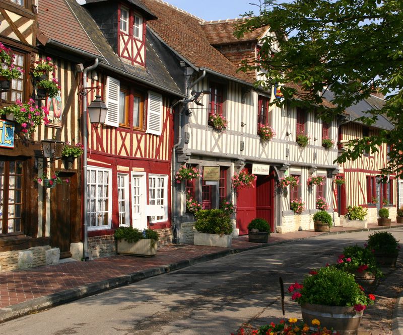まるでおとぎの世界！フランスの小さく可愛い「ブブロン村」 | フランス | トラベルjp 旅行ガイド