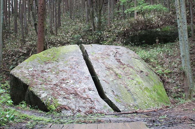 神秘的な一刀石と静寂な剣豪の里 奈良 柳生 で剣の極意にふれる 奈良県 Lineトラベルjp 旅行ガイド