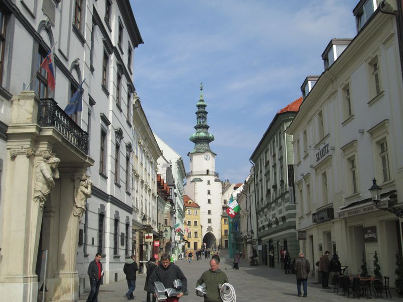 首都 スロバキア