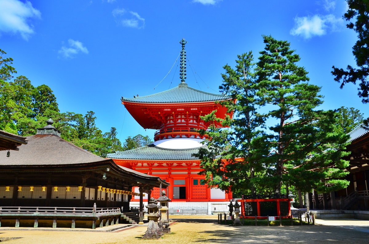 和歌山・高野山「壇上伽藍」は山上に開かれた最初の聖地！ | 和歌山県