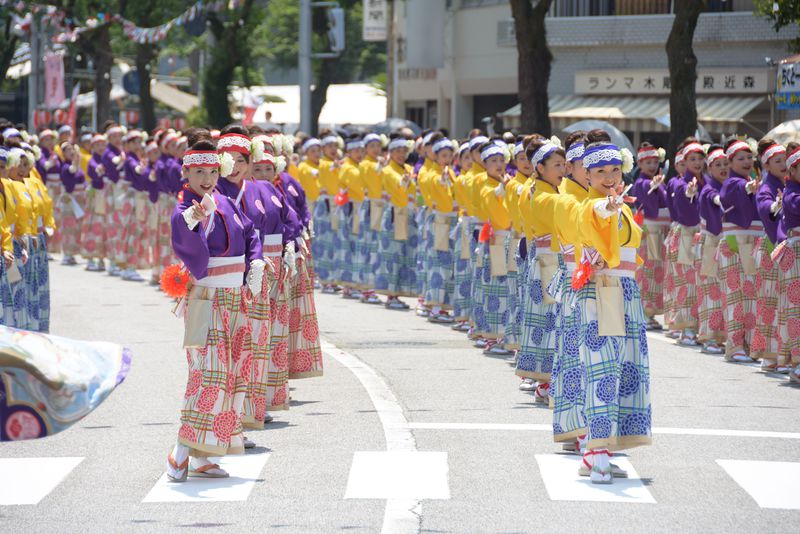 元踊り子が解説 高知よさこい祭りなら ほにや よさこい見ないとそんそんっ 高知県 Lineトラベルjp 旅行ガイド