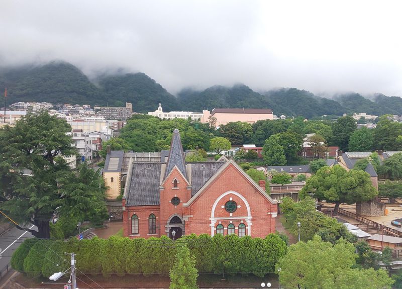 兵庫 神戸文学館 異国情緒あふれるチャペルで神戸の文学を知る 兵庫県 Lineトラベルjp 旅行ガイド