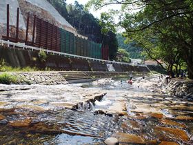 �s��ɂ͂Ȃ��ґ�I���Q���u�R�o�e���̗�����v�Ŗ����̋x�����̋L���T���l�C��