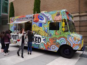 �m���Ă�Ɗy�����{���E�|�[�g�����h�̂�������ό����I�̋L���T���l�C��