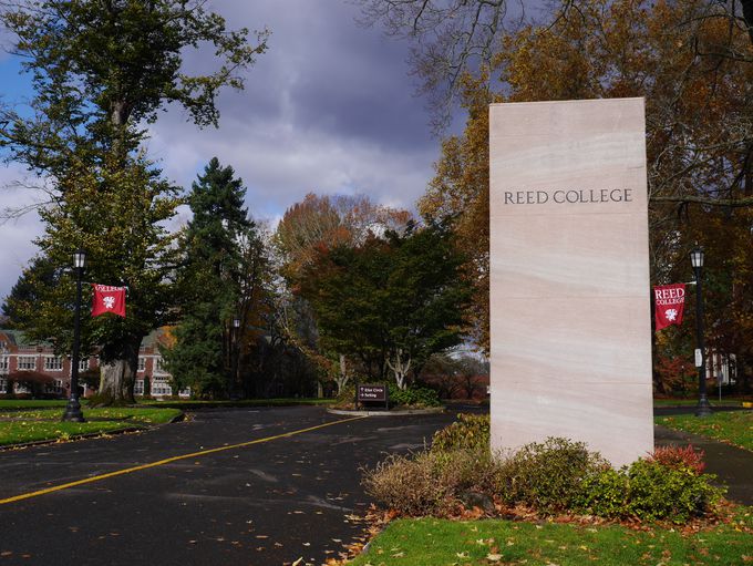 XeB[uEWuYʂwuReed collegev