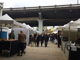 �S�čő�̐�A�[�g�E�N���t�g�s��I�|�[�g�����h�u�T�^�f�[�}�[�P�b�g�v�̋L���T���l�C��