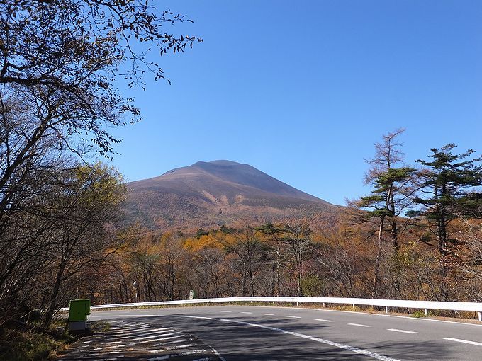 国道146号線を長野県軽井沢町に入ると、浅間山がお出迎え