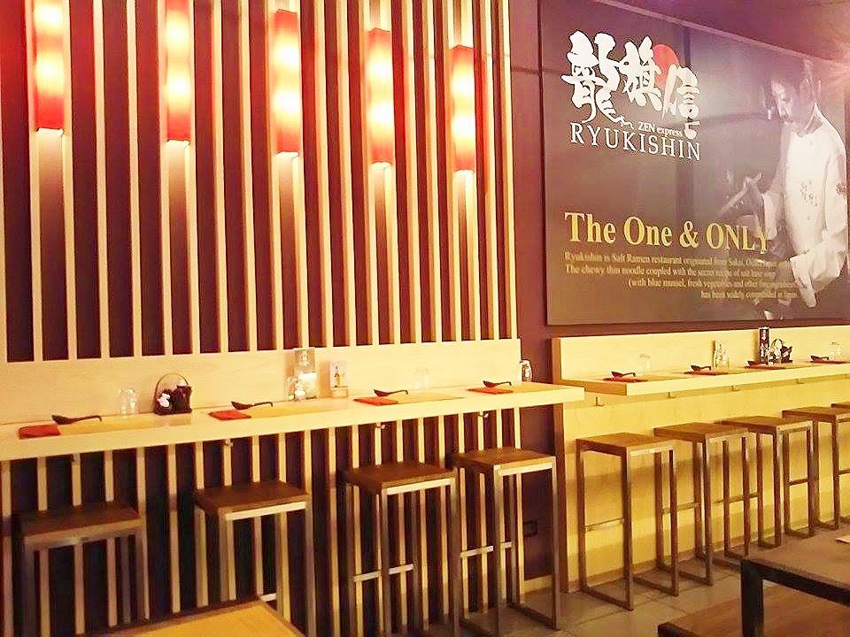 ���ꂼ���{�̃��[�����IMilano Expo����̏o�X�uRyukishin Milano�v