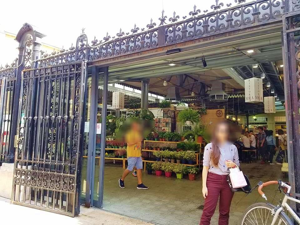 �H�̕�ɁA�A���r�l�b���s��͒��������킢�I