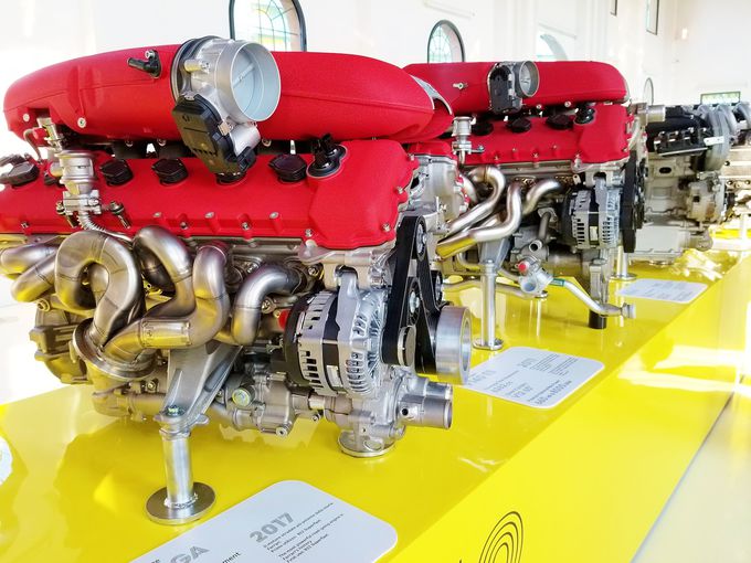 エンジン博物館は、マシンとしてのフェラーリを間近に感じる