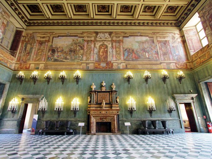 11���O��F�T���H�C�A�Ɖ��{�ƕ���ɂŒm��g���m�̔ɉh