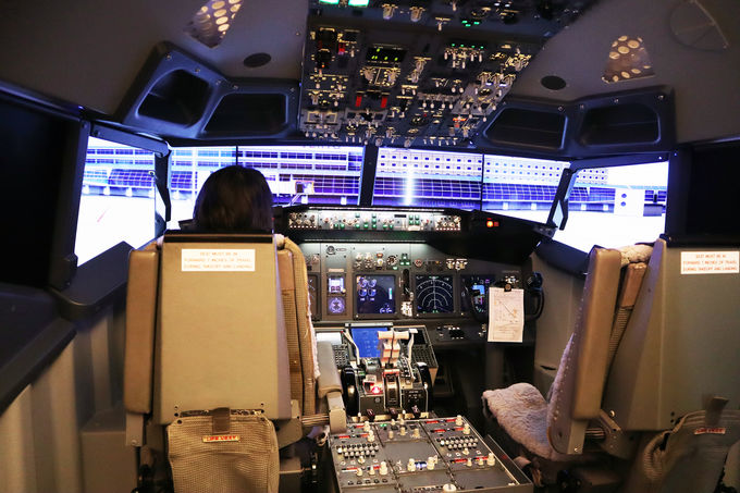 �{�i�I�ȑ��c�̌����z�e���Ŗ��i�I