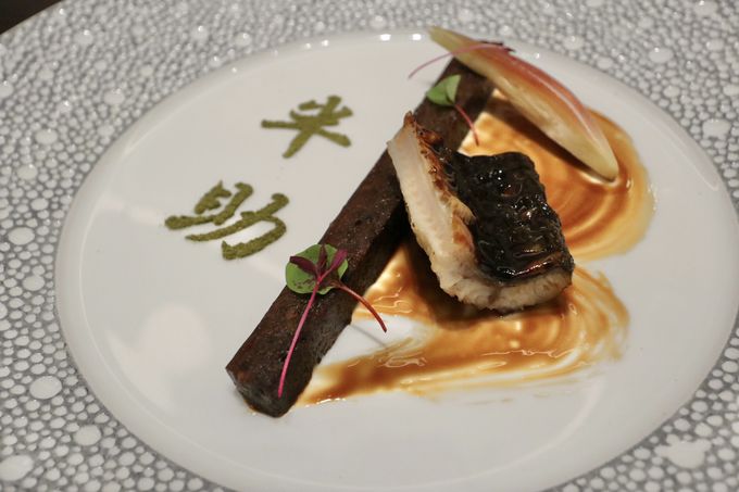 大阪の「食」を堪能する二種のディナーコース