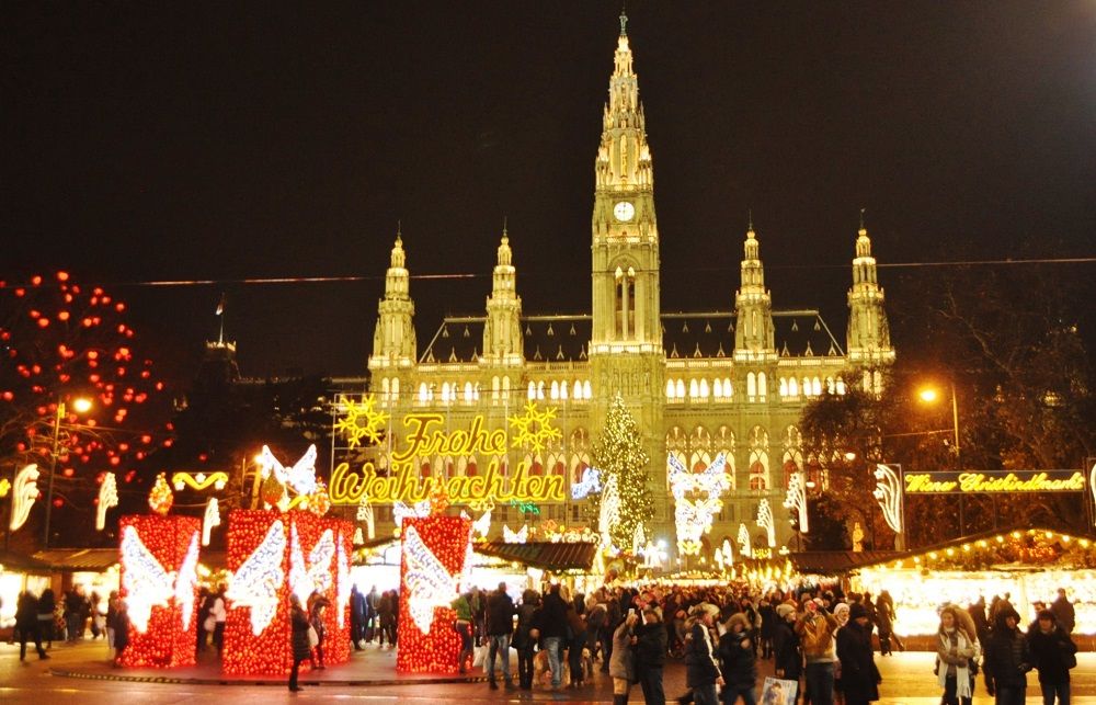 世界遺産の中でも開催 ウィーンのクリスマスマーケットガイド オーストリア Lineトラベルjp 旅行ガイド