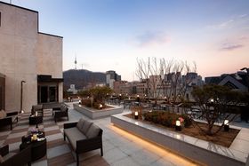 \EuG2 HOTEL Myeongdongv͗nQ[tgbvo[̋LTlC