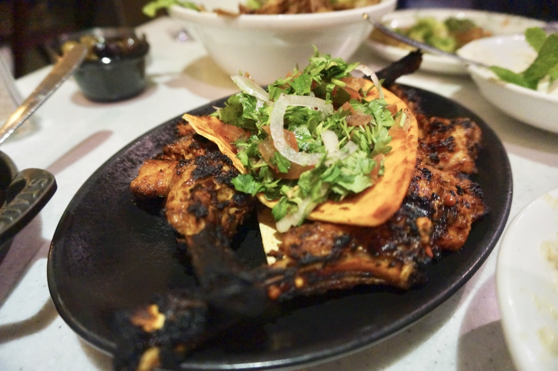 �����V���[�����Ȃ��璆�����������\