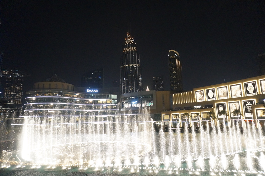 世界一の高層ビル「ブルジュ・ハリファ」の夜景＆噴水ショー