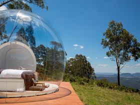 透明なバブルテントでオーストラリアの大自然を満喫しよう！