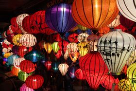 �����^���ƃ��C�g�A�b�v�̋����I�Ós�z�C�A����̌����W�I�̋L���T���l�C��