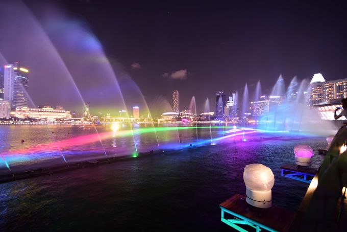 ƐƉ̃VtHj[ɂiCgG^[eCg