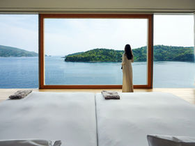 sN`[EChEɍLWIp[NIB򏔓ɘȂށuEntov