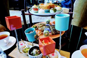 �A�t�^�k�[���e�B�[�ł����i�I�H�u�U�E�v�����X�M�������[ �����I���䒬�v�̋L���T���l�C��