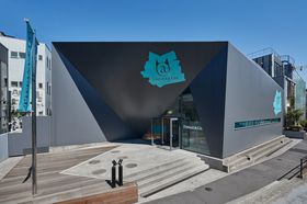 Tiffany��g�߂Ɋ�����V�X�|�b�g�I���h�u�e�B�t�@�j�[���L���b�g�X�g���[�g�v�̋L���T���l�C��