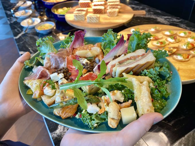 �Z�C�{���[���s�[�`�Â����I�y�H�𒴂��郉�C���i�b�v