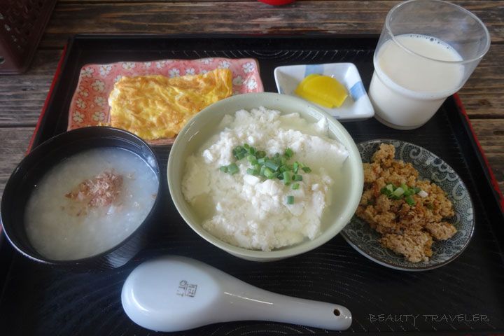 石垣島での朝食は「とうふの比嘉」のゆし豆腐セットでいただくのが正解！