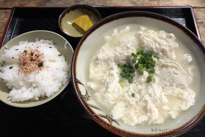 石垣島での朝食は とうふの比嘉 のゆし豆腐セットでいただくのが正解 沖縄県 トラベルjp 旅行ガイド