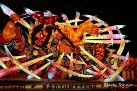 �u�˂Ԃ��̉ƃ��E���b�Z�v�ŐX�˂Ԃ��̕����ɐG��悤�̋L���T���l�C��