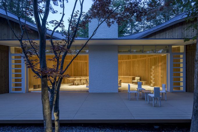 世界的建築家・坂茂が設計!軽井沢の隠れ家ホテル「ししいわハウス