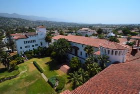 �A�����J�̃��r�G���A�T���^�o�[�o���ōs�������T�̃X�|�b�g�̋L���T���l�C��