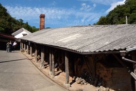 q`wcāx̗q߂y݁A{̉iPOOIɂI΂ꂽP̋ɖ̋LTlC