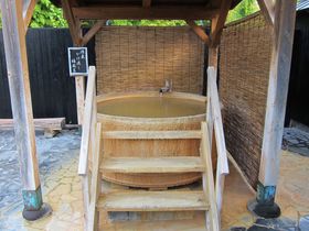 RűvƂn啪O𖞋i̋LTlC