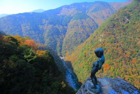 ���R��c�J�k�I�����̔鋫�𖞋i�I1��2�����f���R�[�X�̋L���T���l�C��