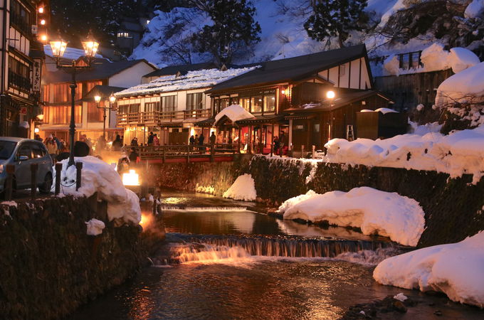 一度は訪れたい！山形の秘湯「銀山温泉」冬は朝夜ともに趣抜群 山形県 Lineトラベルjp 旅行ガイド