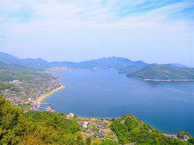 手軽に絶景が楽しめる！小豆島・三都半島「飯神山」ハイキング