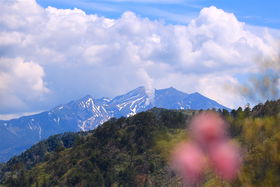 ԎR̐iɃ}CiXCI̐XїLI򕌁uGRvoR̋LTlC