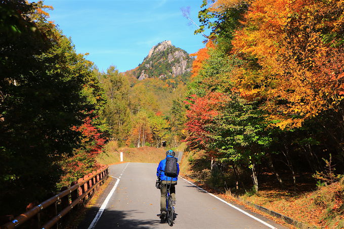 みずがき山自然公園も 山梨 瑞牆山 周辺は絶景紅葉の宝庫 山梨県 Lineトラベルjp 旅行ガイド